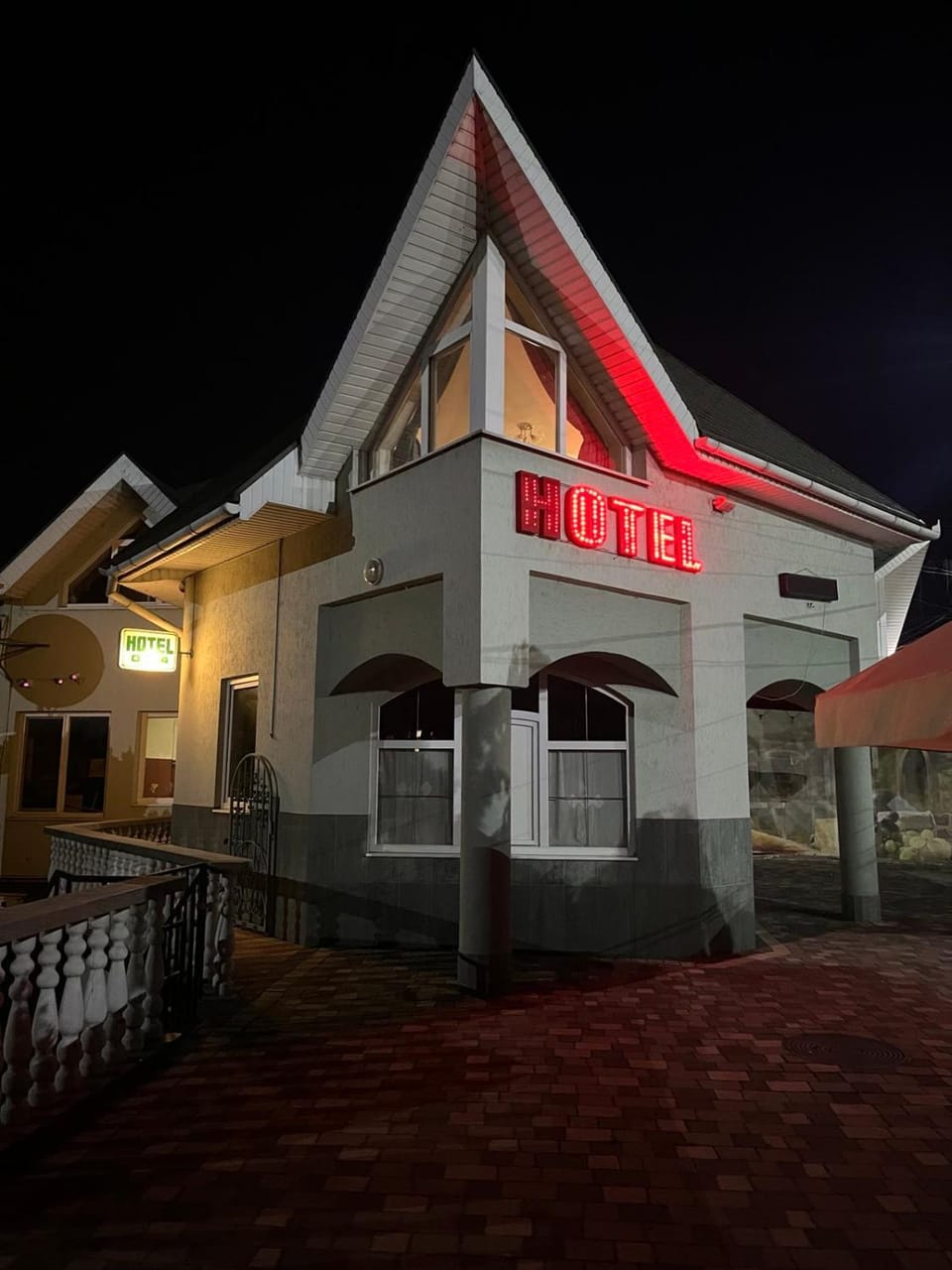 Property building, Night