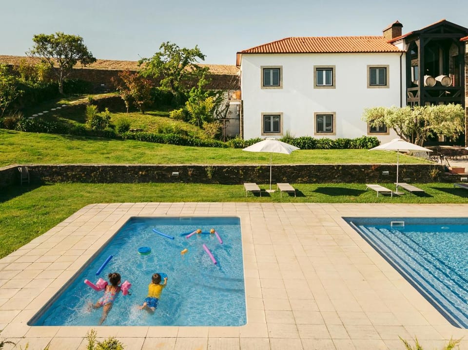 Swimming pool, Swimming pool