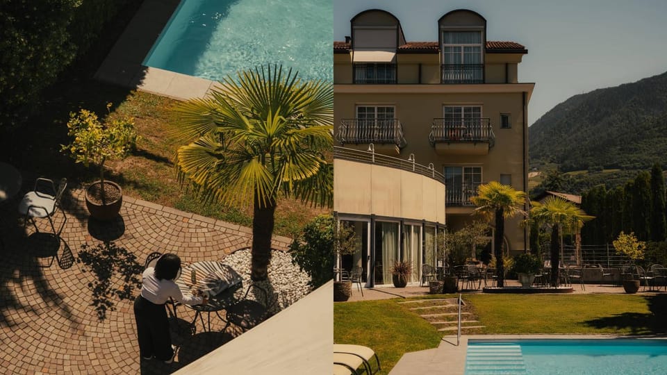 Property building, Lounge or bar, Swimming pool