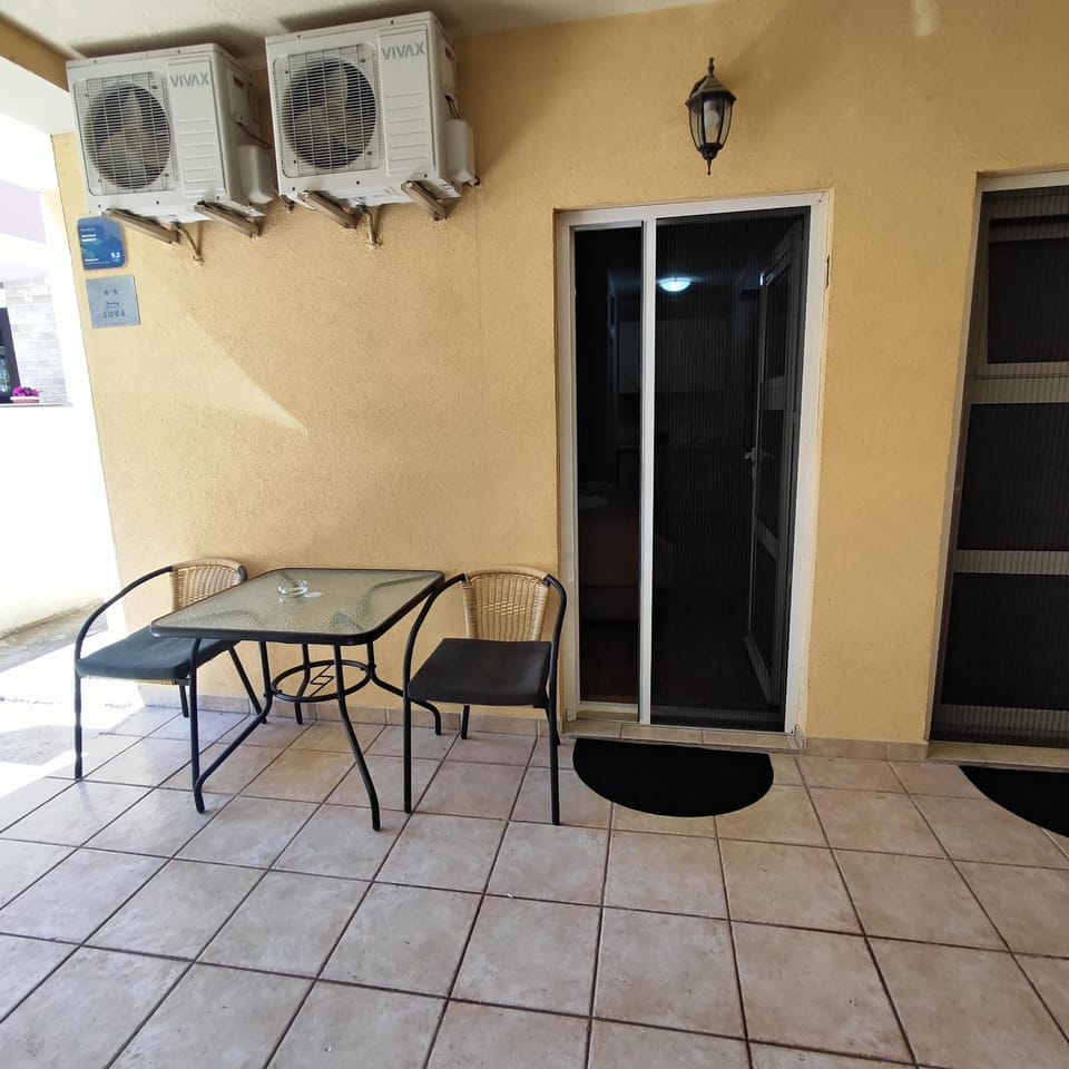 Apartmani Radovic 2 Bed and Breakfast in Budva