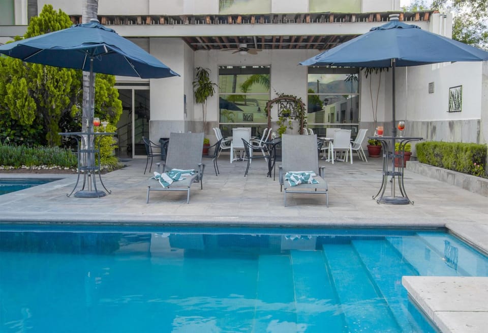 Pool view, Swimming pool