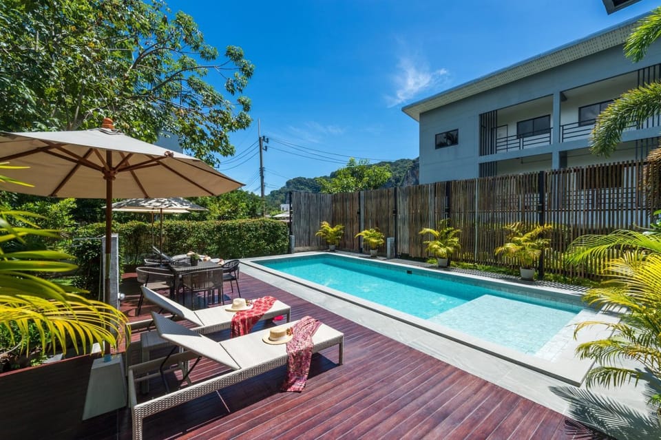 Patio, Day, Balcony/Terrace, Pool view, Swimming pool, sunbed