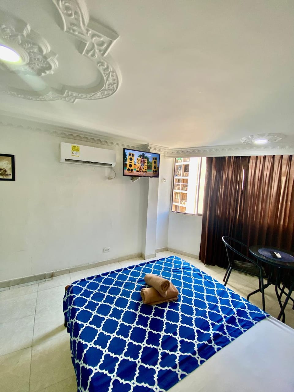 Bed, Photo of the whole room, air conditioner