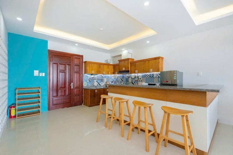 Seating area, minibar, stove, stove, kitchen