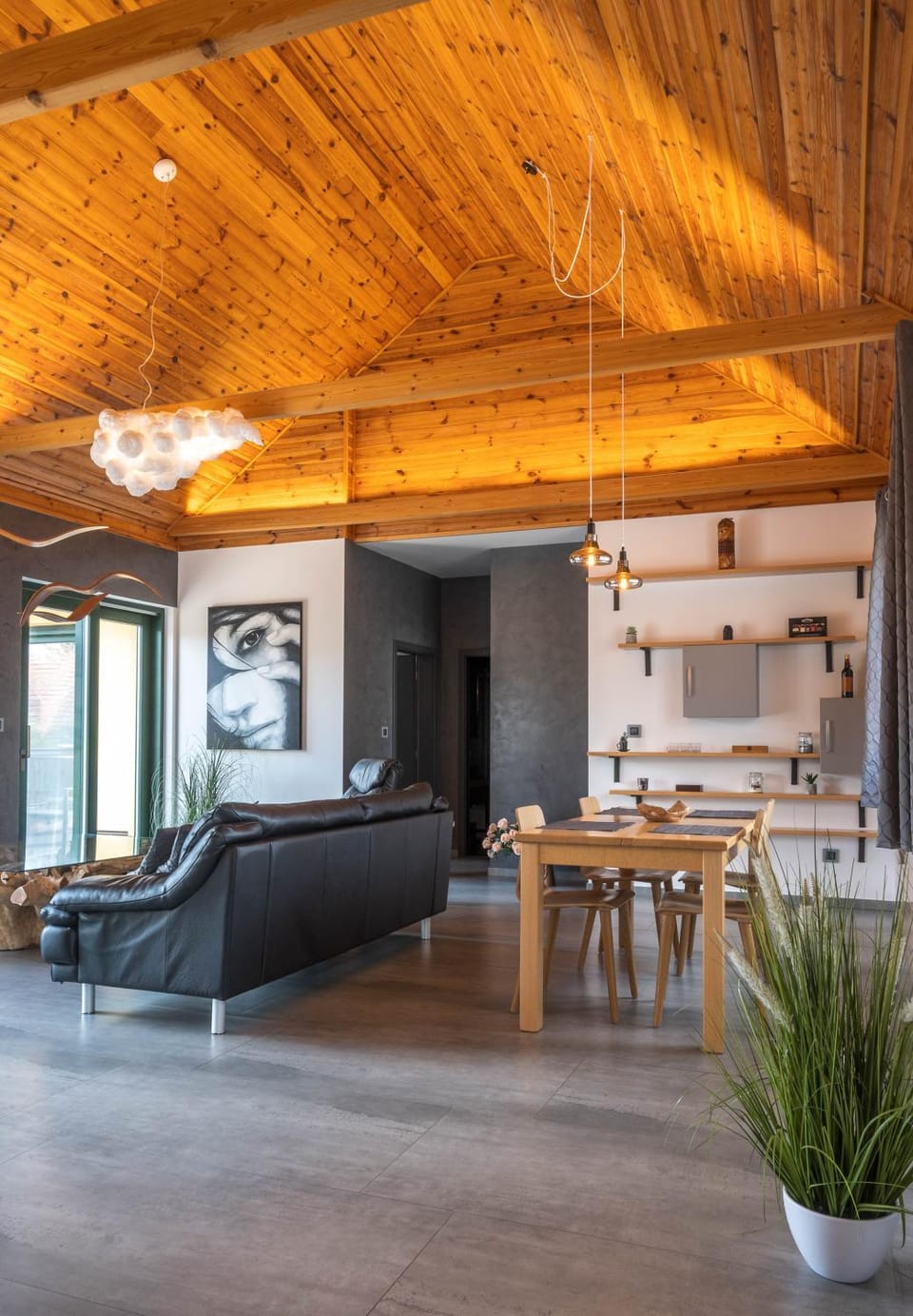 Living room, Seating area, Dining area