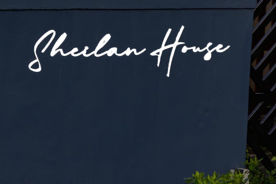 Property logo or sign, Logo/Certificate/Sign, Street view