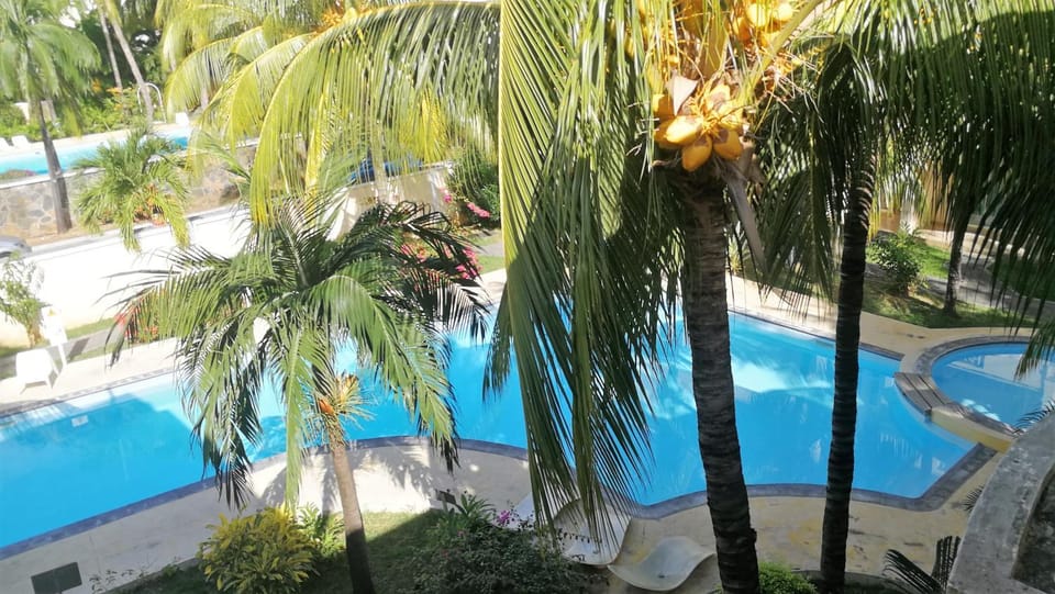 Bird's eye view, Garden view, Pool view, Swimming pool