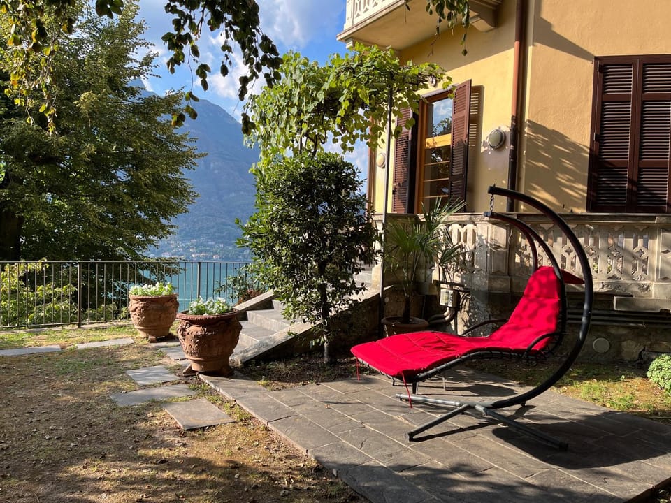 Garden, Lake view