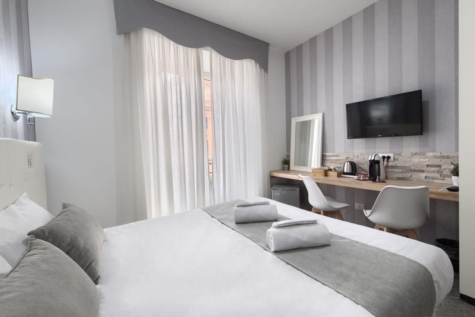 Bathroom, Bedroom