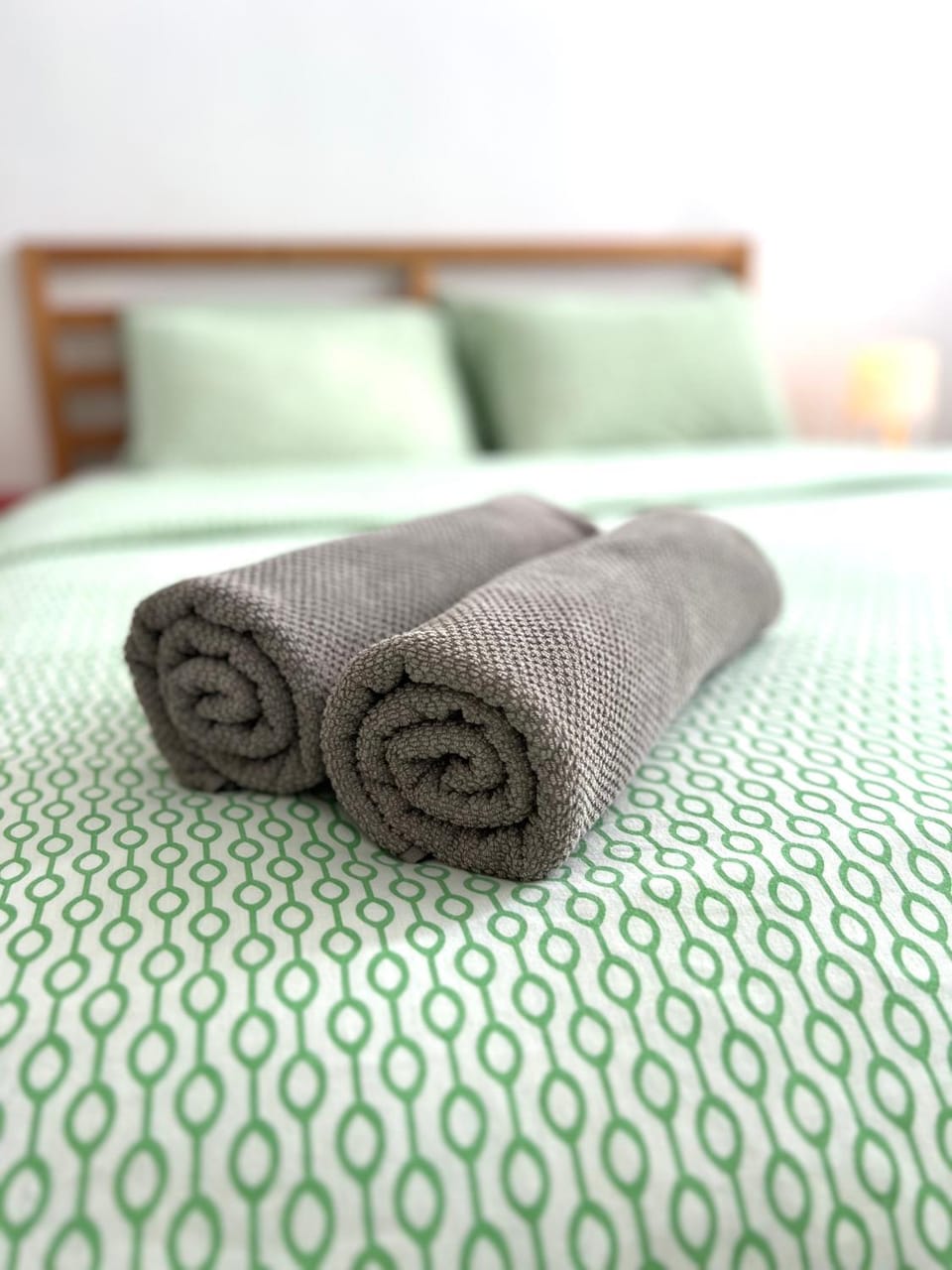 Bedroom, towels