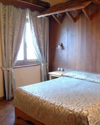 Day, Photo of the whole room