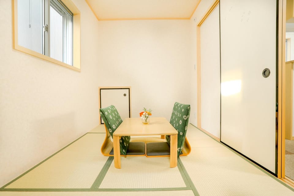 Zenith's House Apartment in Osaka