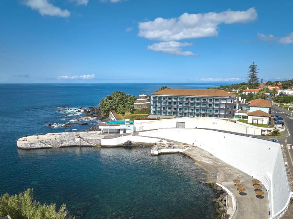 Property building, Bird's eye view, Beach, Sea view