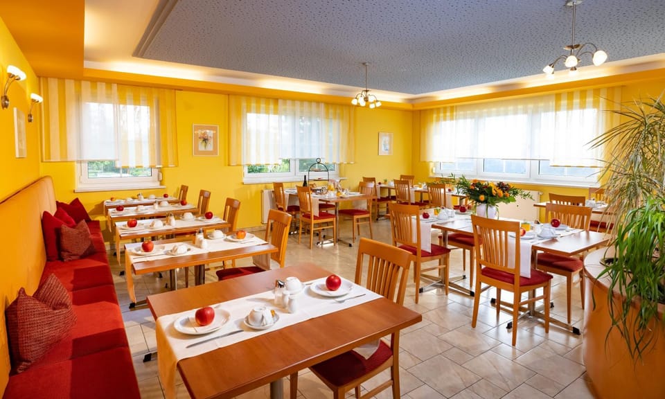 Restaurant/places to eat, Breakfast