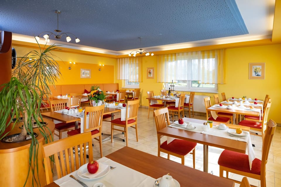 Restaurant/places to eat, Breakfast