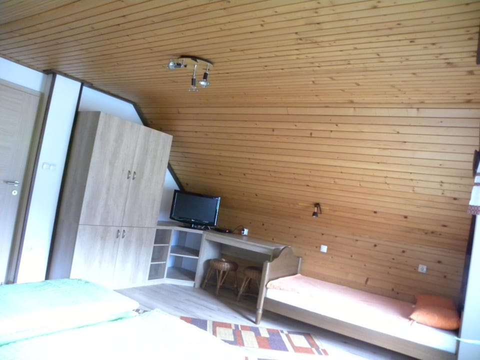 Apartma Cvetek, Srednja vas 133 Apartment in Slovenia
