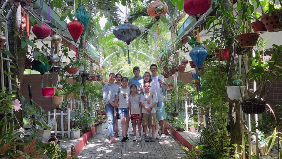 Day, People, Natural landscape, Garden, Garden view, group of guests