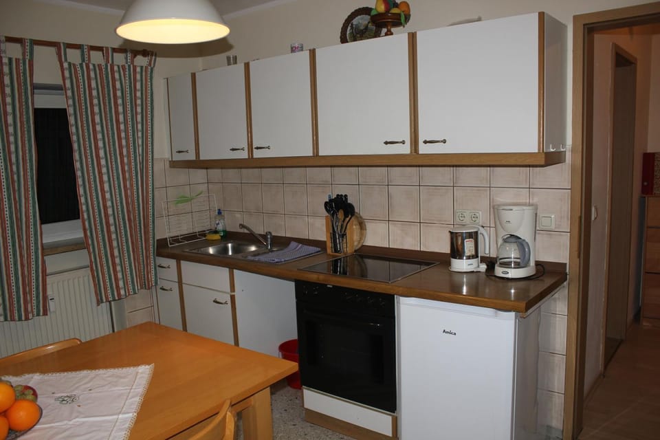 Ferienwohnungen Goldbach 2. Stock Apartment in Regensburg