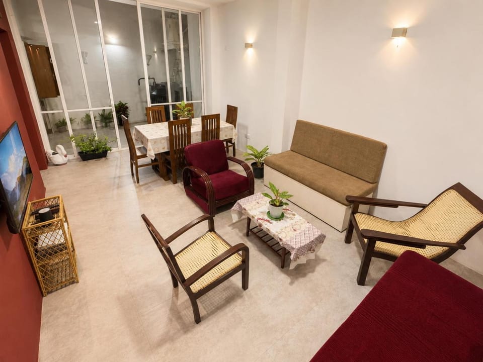 Communal lounge/ TV room, Living room, Dining area, furniture