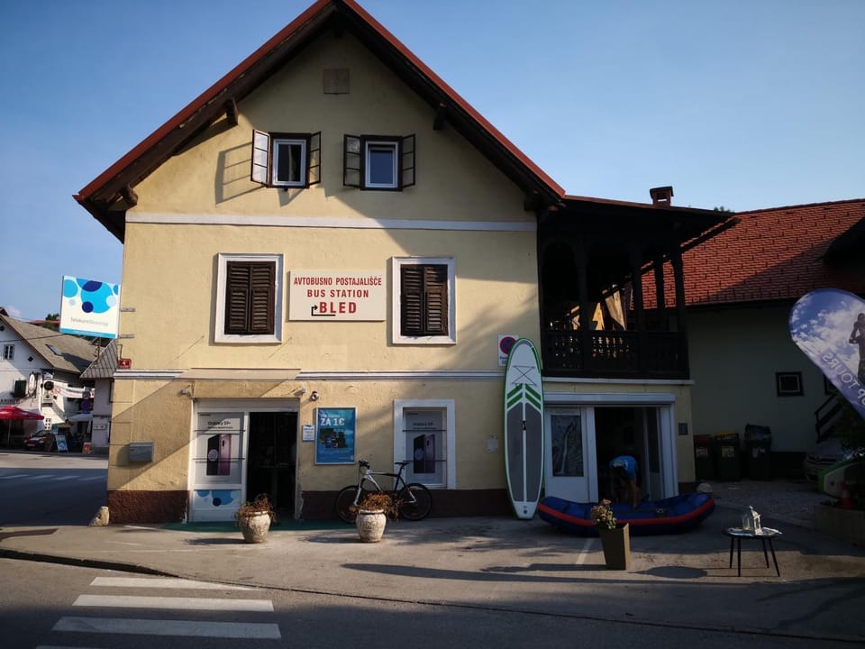 Property building, Location