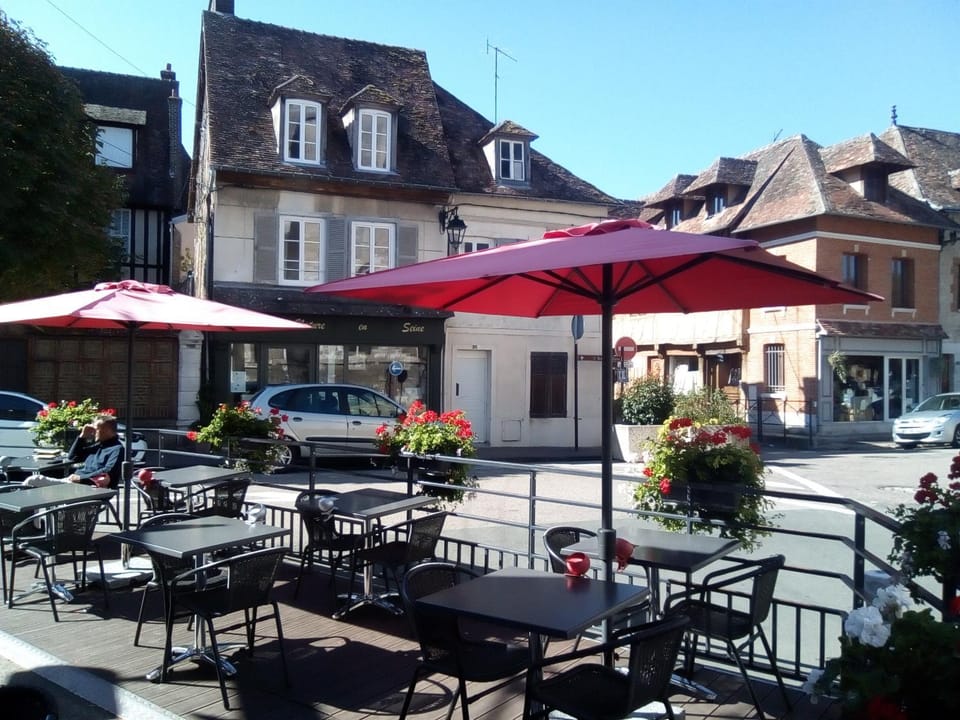 Patio, Neighbourhood, Street view