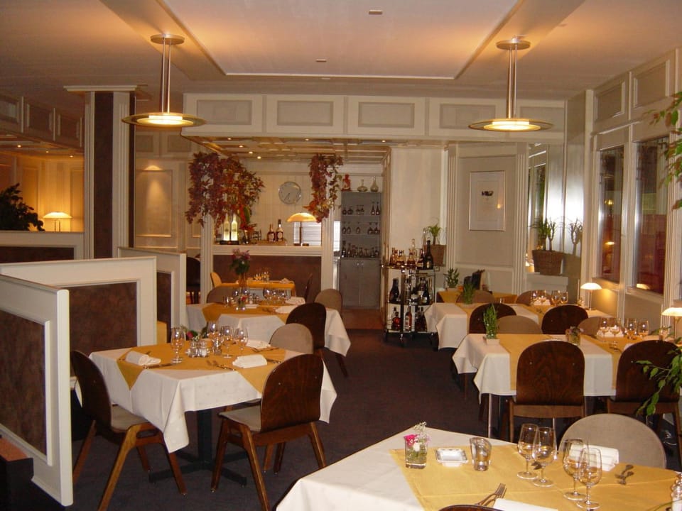 Restaurant/places to eat