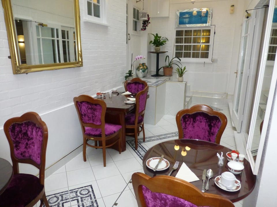 Restaurant/places to eat, Breakfast