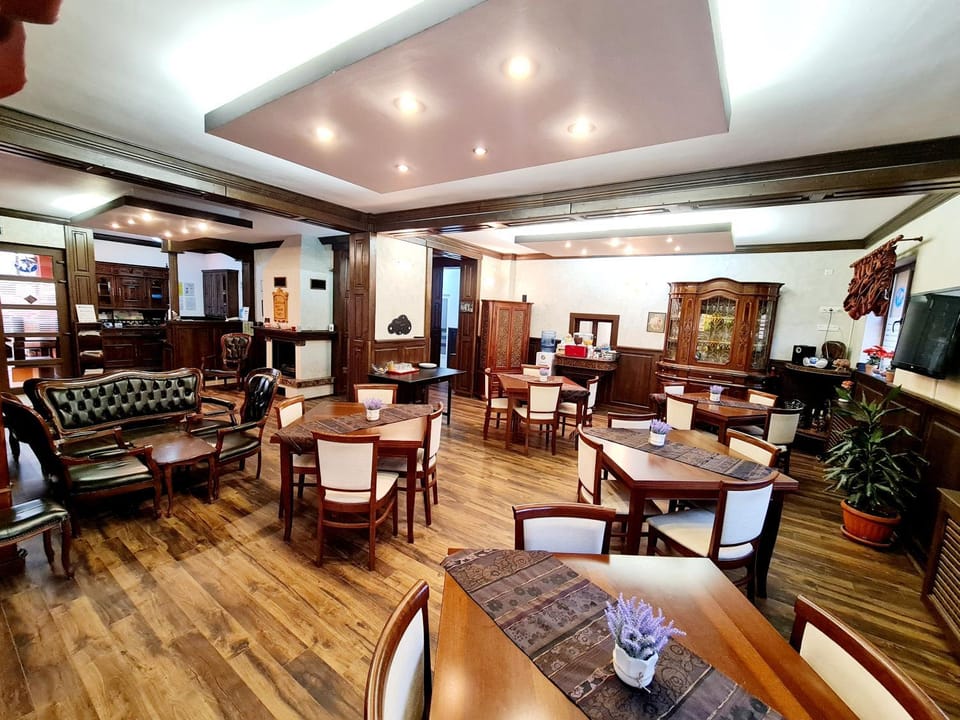 Lounge or bar