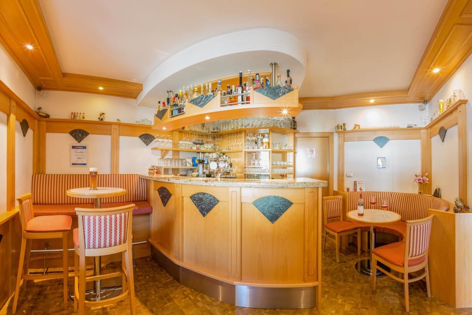 Lounge or bar