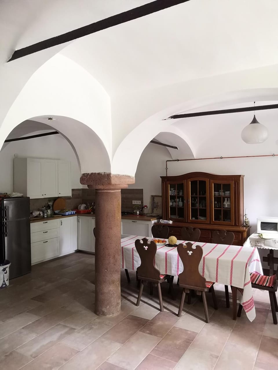 Kitchen or kitchenette, Living room