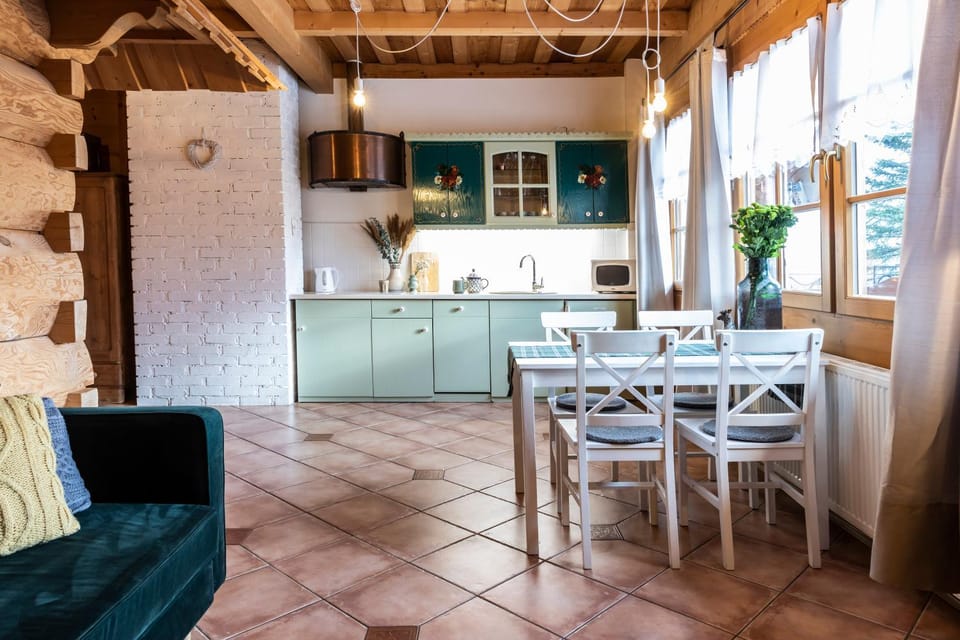 Kitchen or kitchenette, Living room, Seating area