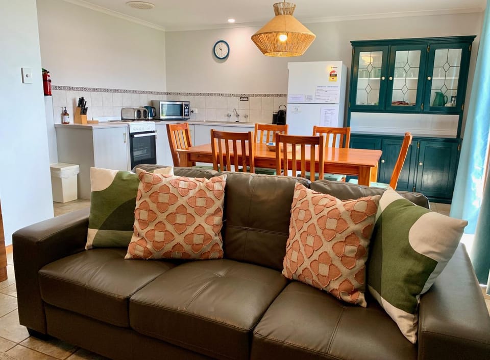 Wintersun Holiday Cottages Apartment in Emu Bay