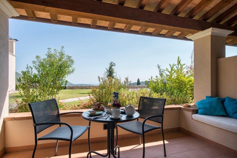 Patio, Garden view, Mountain view, Sea view, Breakfast, Non alcoholic drinks