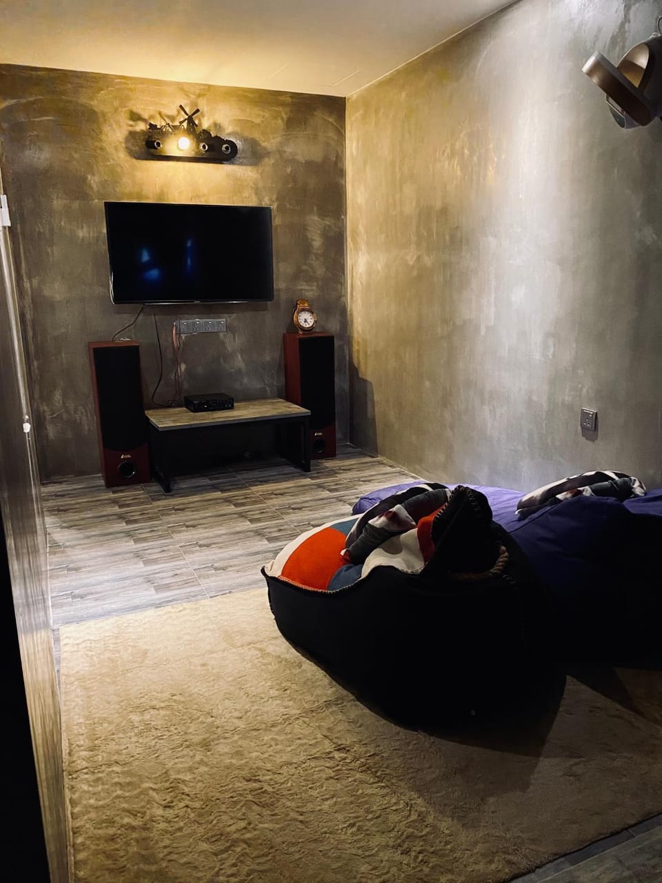 TV and multimedia, Living room, Seating area