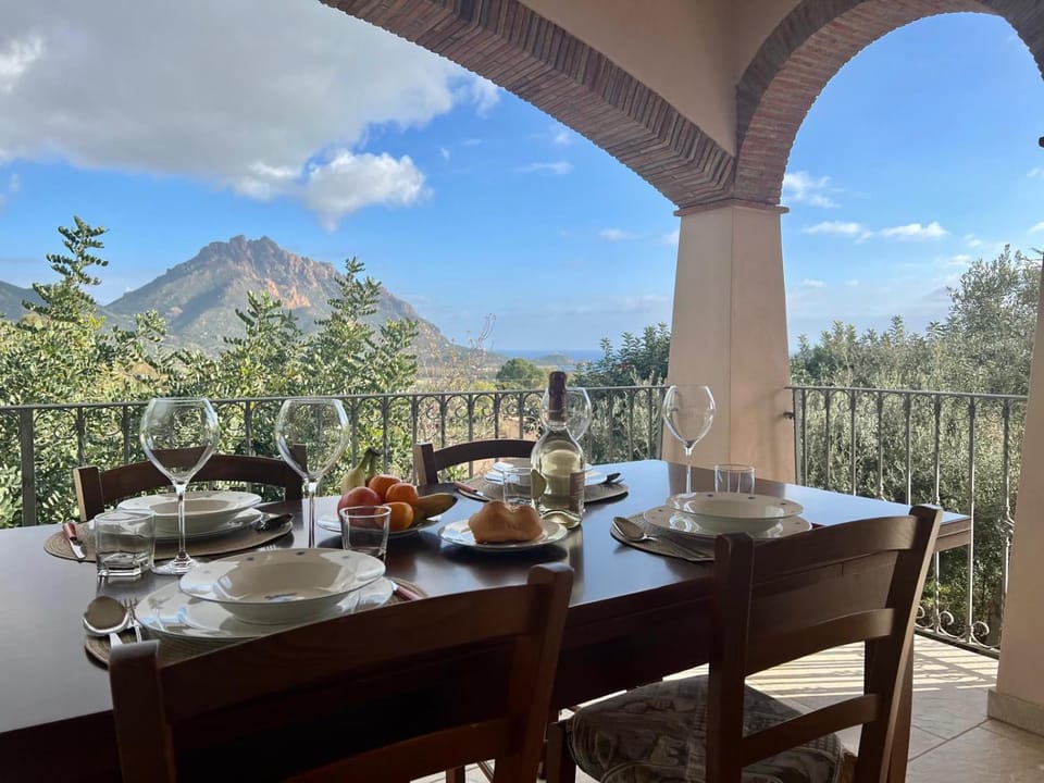 Balcony/Terrace, Mountain view, Breakfast