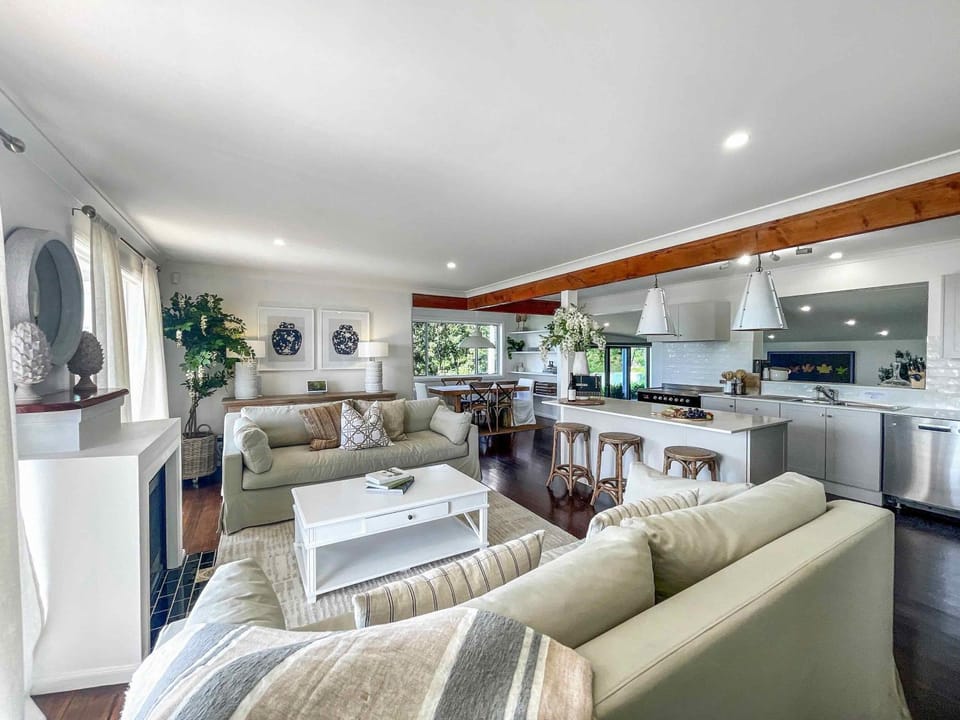 Montana House in Mount View