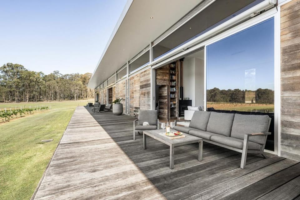 The Longhouse - Suite 1 Villa in Rothbury
