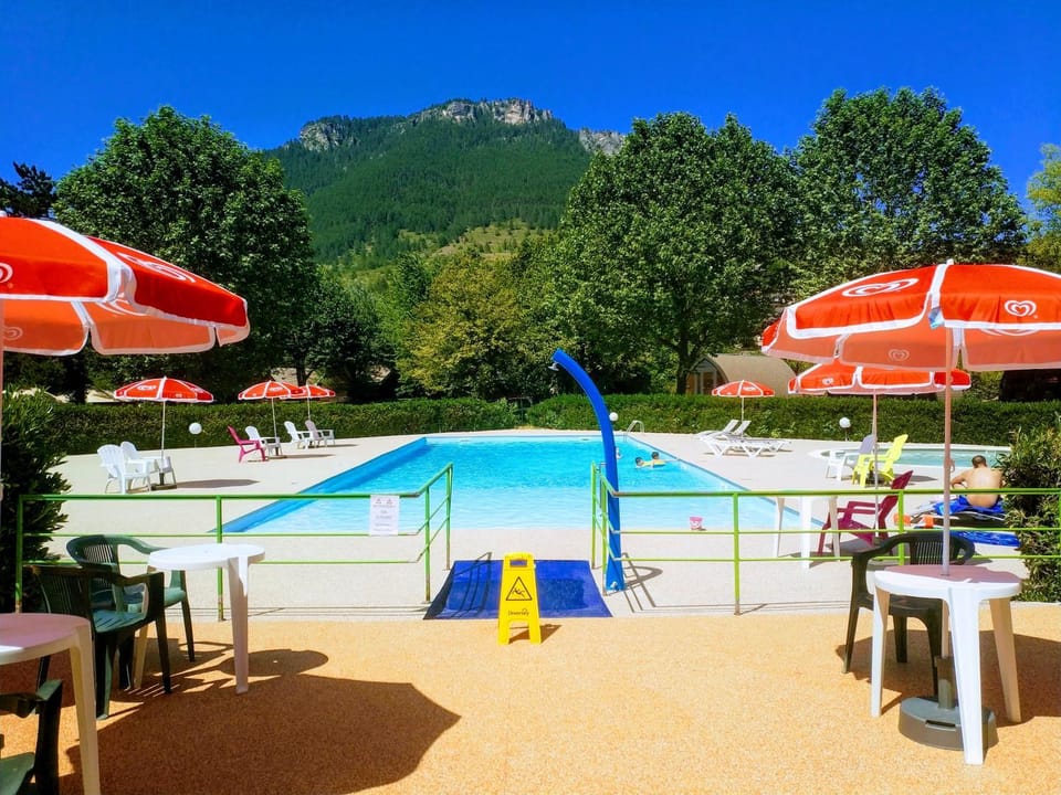 Day, Mountain view, Pool view, Swimming pool, Swimming pool, sunbed