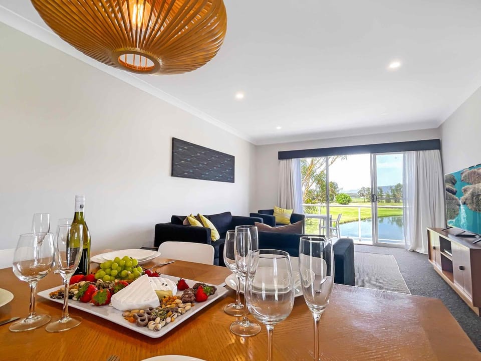 Villa On The Green Apartment in Lovedale