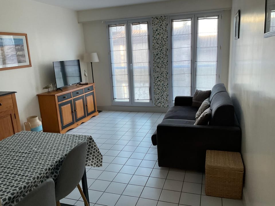 Appartement centre ville près du port avec parking et wifi Apartment in La Rochelle