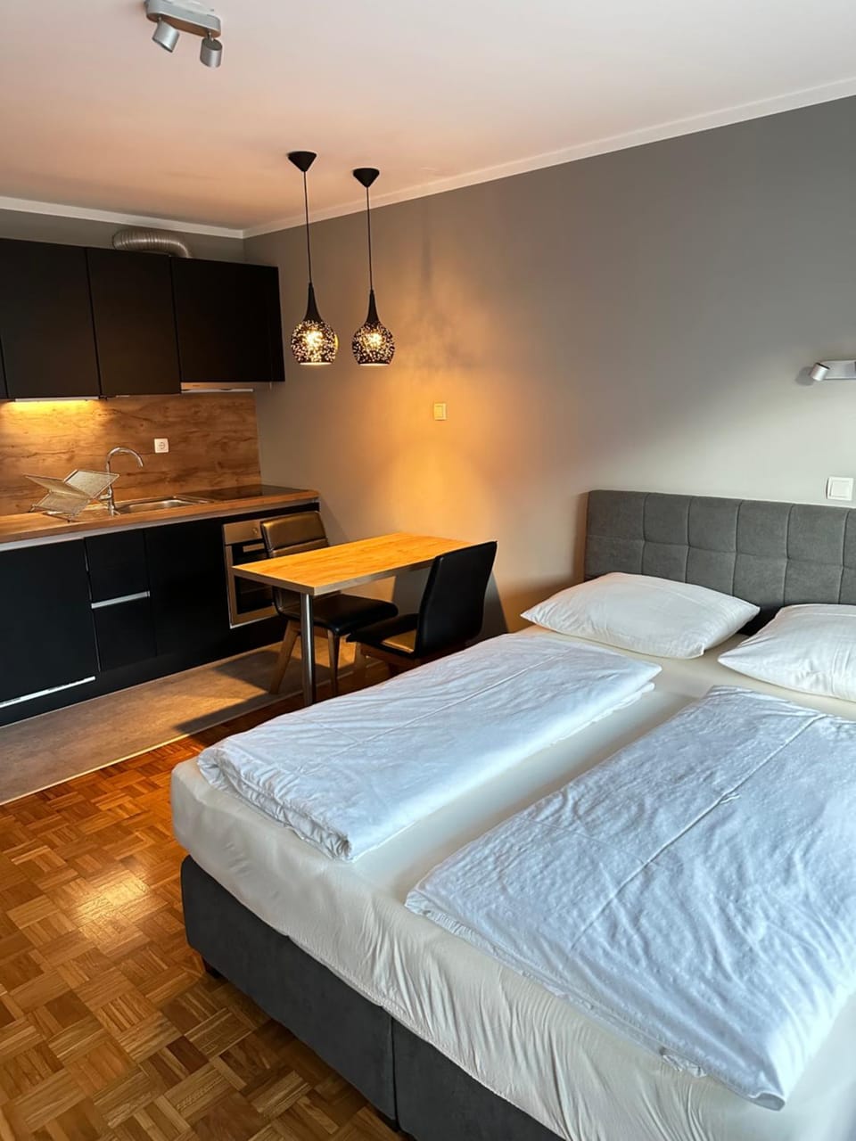 Bed, kitchen