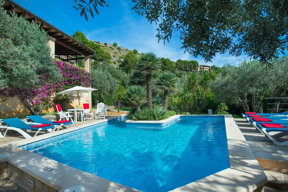 Swimming pool, Swimming pool