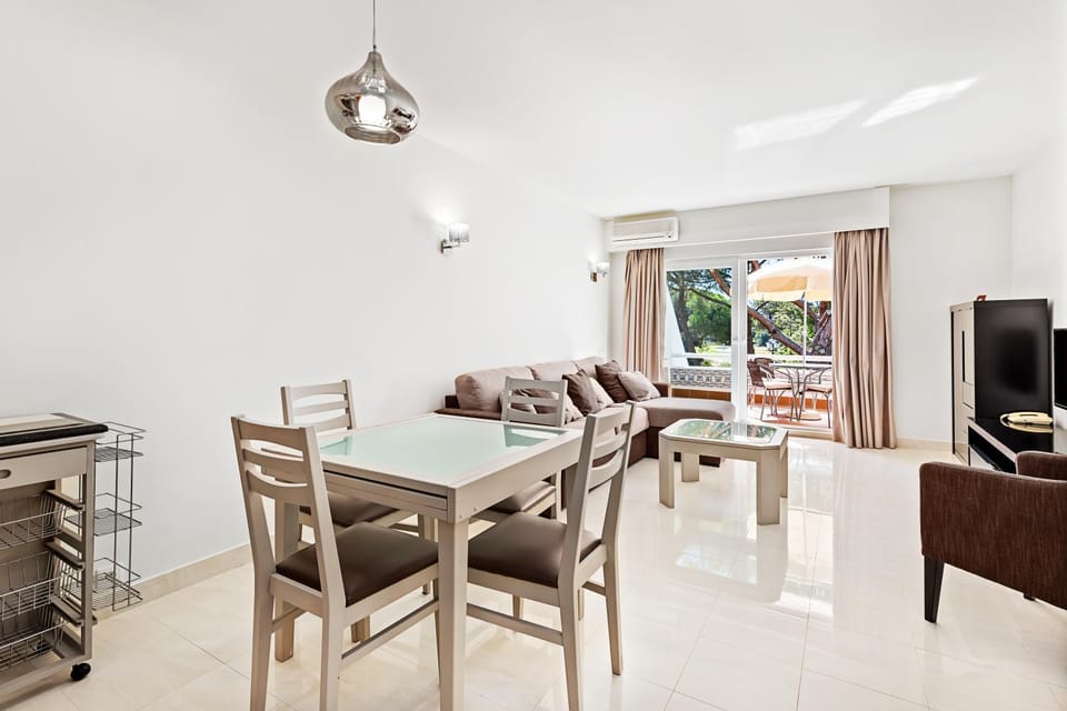 Victory Village 9F Apartment in Faro District