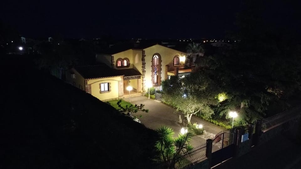 Property building, Night, Bird's eye view
