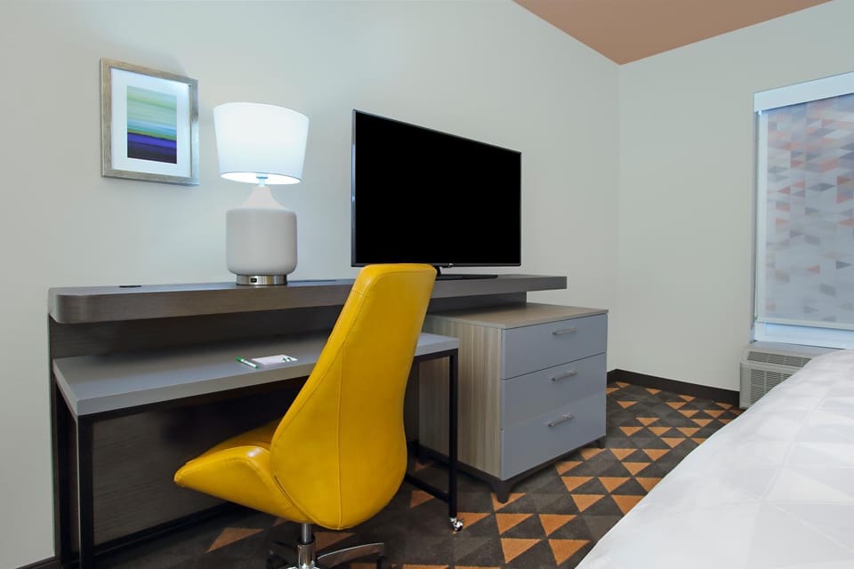 TV and multimedia, Seating area