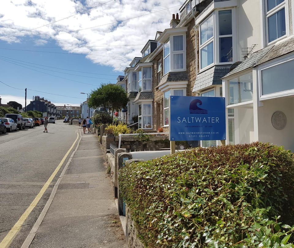 Neighbourhood, Street view