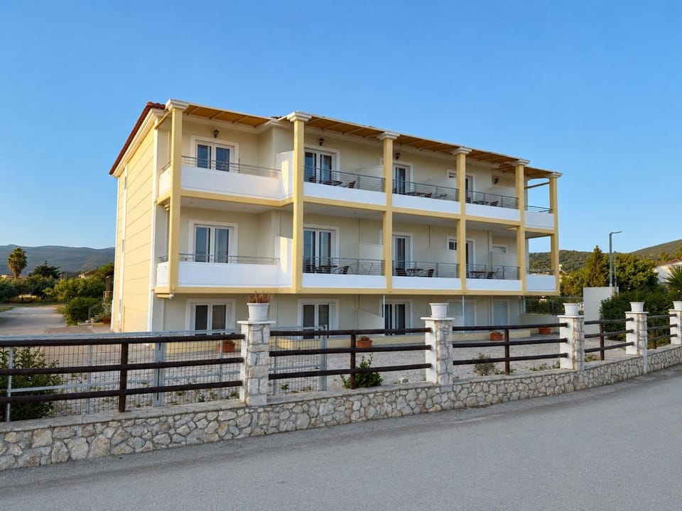 Zoom Beach Hotel Apartment hotel in Argolis, Greece