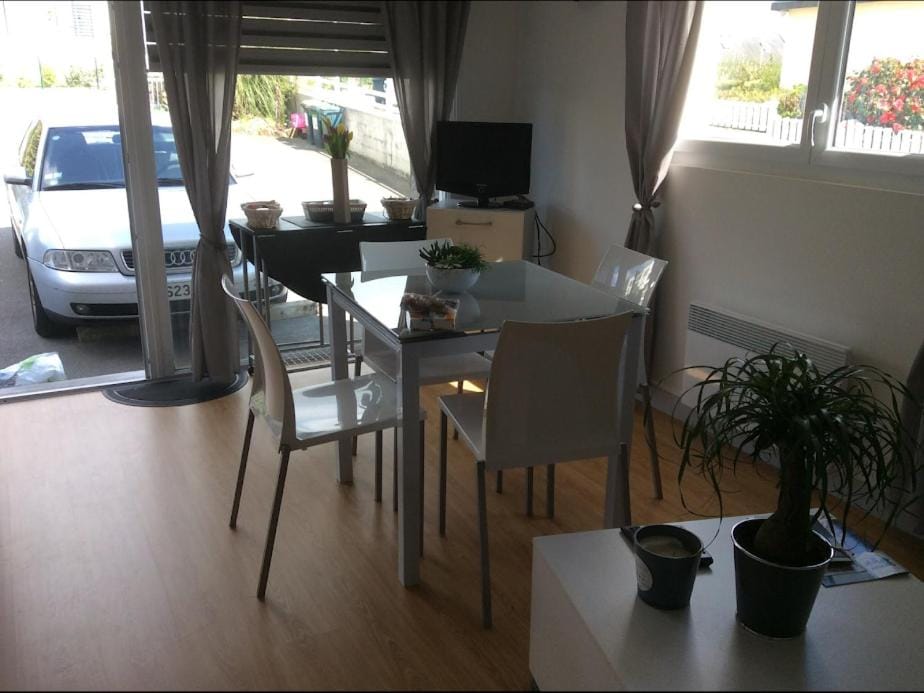 Cosy's Sable Apartment in Finistere