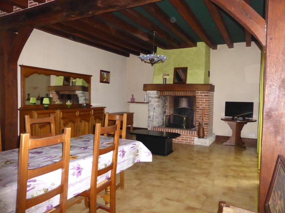 Gîte les petits loups House in Centre-Val de Loire