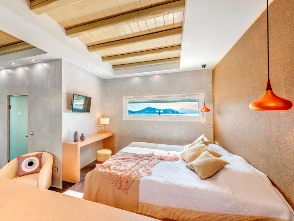 Day, Photo of the whole room, Photo of the whole room